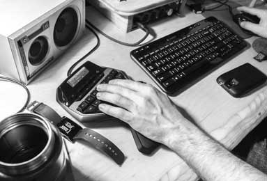 英超｜罗杰斯独中两元 阿斯顿维拉主场胜曼联